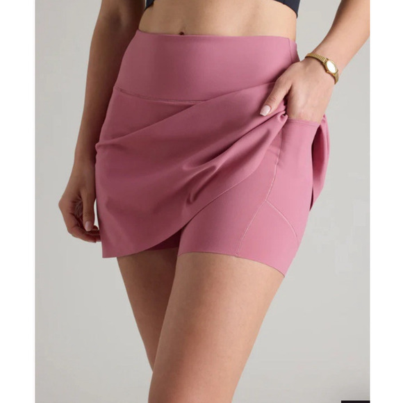 NWT Rhone Course To Court Skort Womens XS Rose Mist PullOn 16" Performance Skirt - Picture 3 of 11